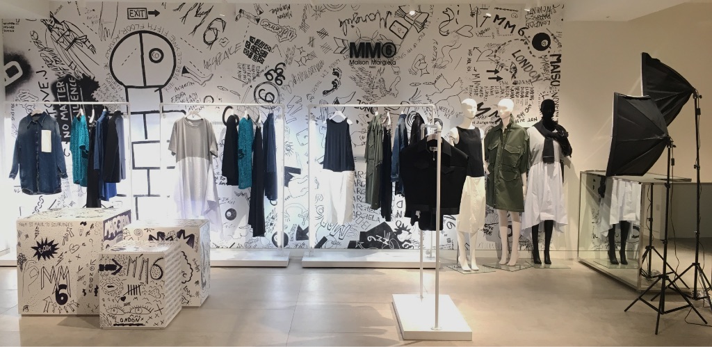 Adhésif imprimé pour un corner